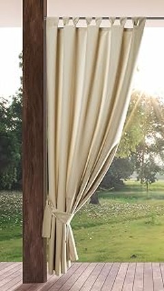 Evita estos errores al instalar cortinas compactas en tu patio pequeño